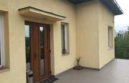 Imobil pentru clinica sau sediu firma in zona V Babes. 