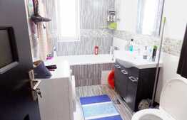 Apartament 3 camere, 61 mp, zona strazii Florilor ! Totul nou!