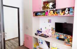 Apartament 3 camere, 61 mp, zona strazii Florilor ! Totul nou!