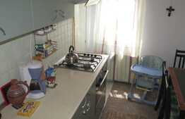 Apartament 3 camere, 62 mp, decomandat, zona Primariei!