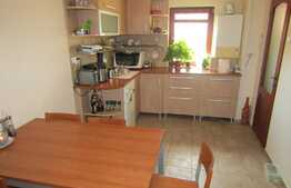 Apartament cu 3 camere, 80 mp, 2 parcari, zona Minerva