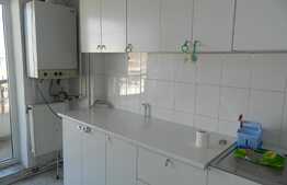 Apartament cu 2 camere, 70 mp, decomandat, balcon, zona Piata Marasti