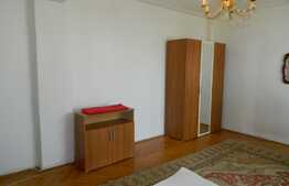 Apartament cu 2 camere, 70 mp, decomandat, balcon, zona Piata Marasti