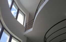 Casa individuala, 330 mp utili, teren 760 mp, zona strazii Lunii