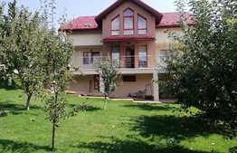 Scadere de pret! Casa individuala, 340 mp utili, 820 mp teren, zona linistita!