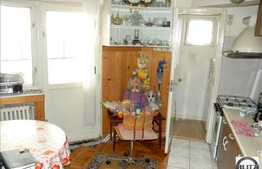 2 camere cu 61 mp + 2 balcoane!