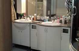 Apartament 3 camere, 89 mp, balcon, boxa, zona strazii Horea