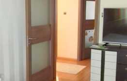 Apartament 3 camere, 89 mp, balcon, boxa, zona strazii Horea