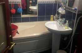 4 camere, 75 mp, boxa, etaj intermediar, zona Louis Pasteur