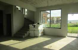 De vanzare casa individuala,150 mp, 440 mp teren, zona linistita 