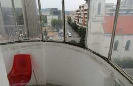 Apartament cu 2 camere, decomandat, garaj, 60 mp, zona BRD