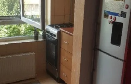 Apartament 2 camere, decomandat, parcare, zona Iulius Mall