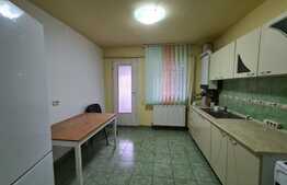 Apartament cu 3 camere, decomandat, 75 mp, zona Piata Marasti