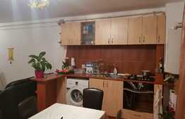 Apartament 2 camere, 50 mp, balcon, parcare, zona Petrom