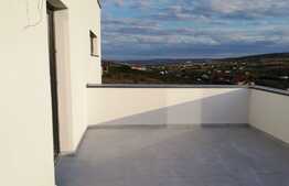 Duplex de vanzare, 140 mp utili, teren 200 mp,CF, zona linistita!