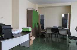 Spatiu birouri, 40 m, zona UMF