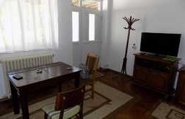 2 camere, 70 mp, parcare, terasa 15 mp, gradina, zona Piata Engels