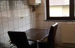 Apartament cu 3 camere , decomandat, 62 mp, A.C, zona Parcului Central