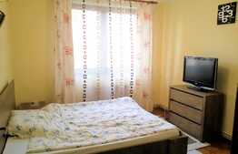 Apartament cu 3 camere , decomandat, 62 mp, A.C, zona Parcului Central