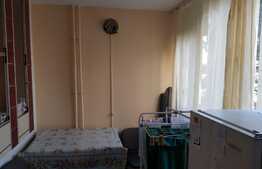 Garsoniera 28 mp, zona strazii Parang