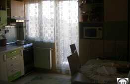 In Marasti 2 cam, 52 mp!