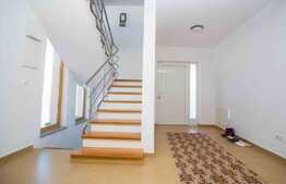 Oportunitate! Casa individuala, 230 mp utili, teren 2400 mp, zona linistita!