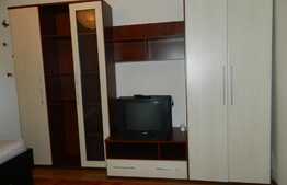 Apartament 4 camere, decomandat, 75 mp, balcon, zona Complexului Nora