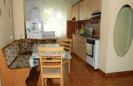 Apartament 4 camere, decomandat, 75 mp, balcon, zona Complexului Nora