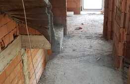 De vanzare duplex, 110 mp, teren 295 mp, zona Exterior Est