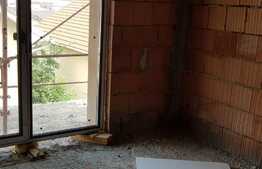 De vanzare duplex, 110 mp, teren 295 mp, zona Exterior Est