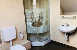 Apartament 3 camere, 75 mp, decomandat, zona UMF