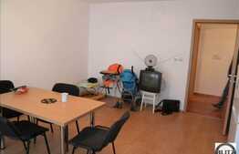 Apartament 3 camere, decomandat, 69 mp, parcare, zona Calea Baciului