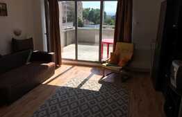 De vanzare garsoniera 33 mp + 16 mp terasa, zona Piata 1 MAI