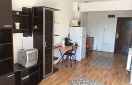 De vanzare garsoniera 33 mp + 16 mp terasa, zona Piata 1 MAI