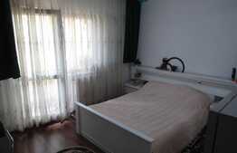 Apartament cu 3 camere, 75 mp, decomandat, zona Kaufland