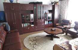 Apartament cu 3 camere, 75 mp, decomandat, zona Kaufland