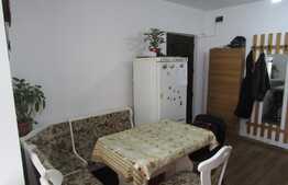 Apartament cu 3 camere, 75 mp, decomandat, zona Kaufland