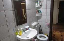 Apartament cu 3 camere, 75 mp, decomandat, zona Kaufland