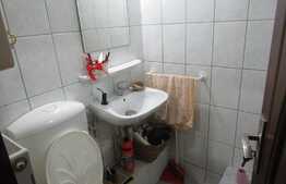 Apartament cu 3 camere, 75 mp, decomandat, zona Kaufland