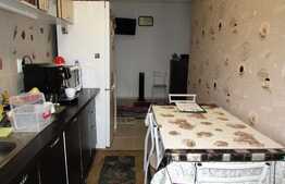 Apartament 2 camere, 50mp,  decomandat, terasa 10 mp, zona Eroilor!