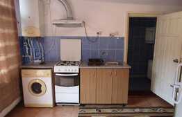 Garsoniera, 40 mp, zona Farmec