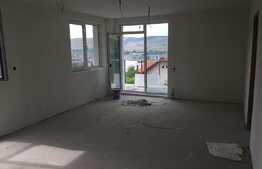 Oportunitate, 3 camere, 77 mp,  8,82 mp terasa, etaj intermediar, zona Vivo