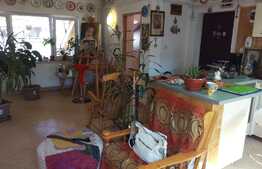 Apartament 3 camere, 82 mp, terasa 16 mp, zona strazii Colinei