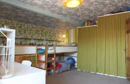 Apartament de vanzare 3 camere, 70 mp,garaj subteran! Zona VIVO!