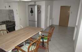 Apartament cu 3 camere, 85 mp, decomandat, garaj, zona strazii Dorobantilor