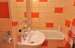 Apartament 2 camere, 49 mp, parcare, zona Nora