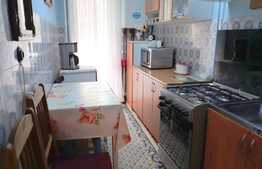 Apartament 2 camere, 55 mp, decomandat, zona strazii Parang