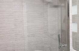 Apartament 3 camere, 80 mp, decomandat, zona strazii Parang