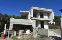 De vanzare casa individuala 250 mp utili, 985 mp teren, front 23 ml, zona linistita!