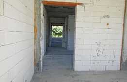 De vanzare casa individuala 250 mp utili, 985 mp teren, front 23 ml, zona linistita!